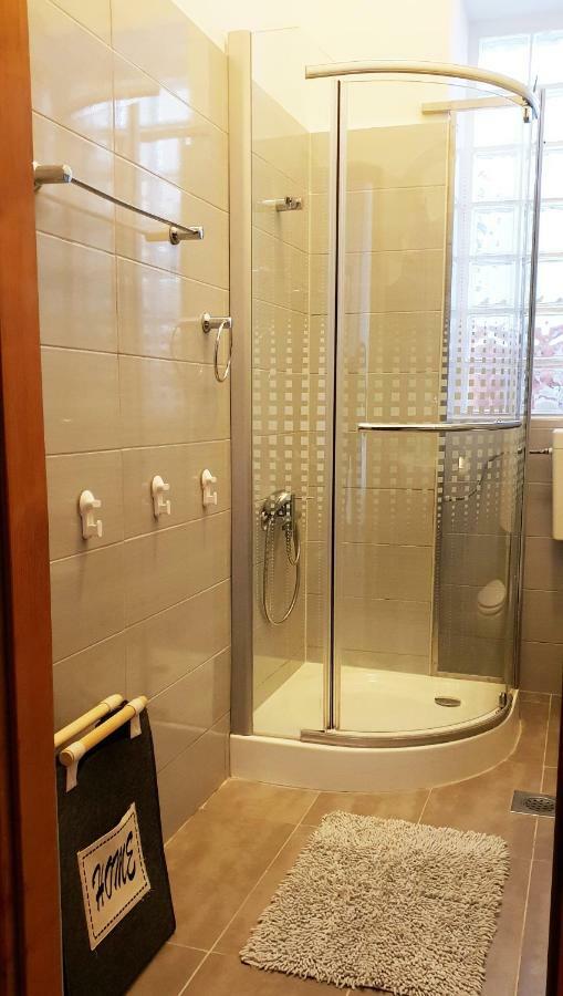 Apartman Kyra Pula Exterior foto