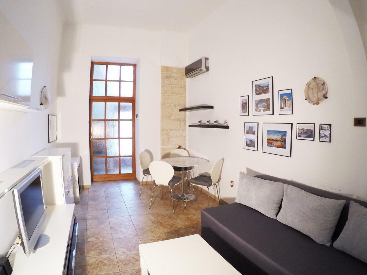Apartman Kyra Pula Exterior foto