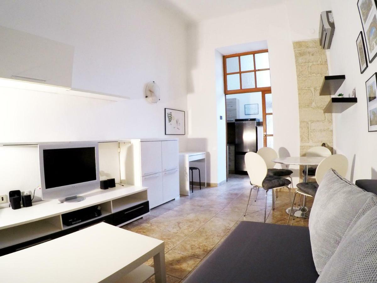 Apartman Kyra Pula Exterior foto
